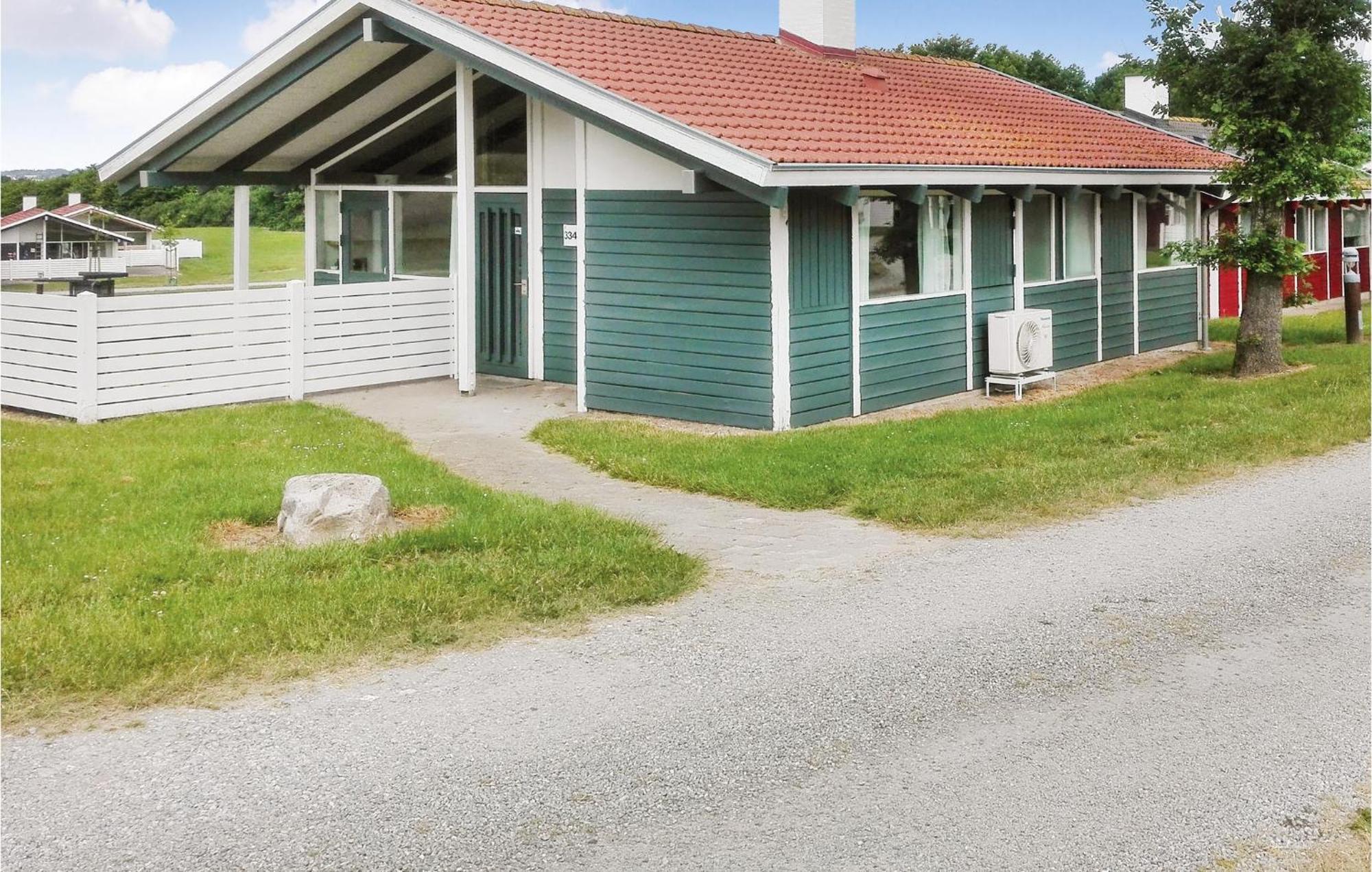 Gorgeous Home In Aabenraa With Wifi Экстерьер фото