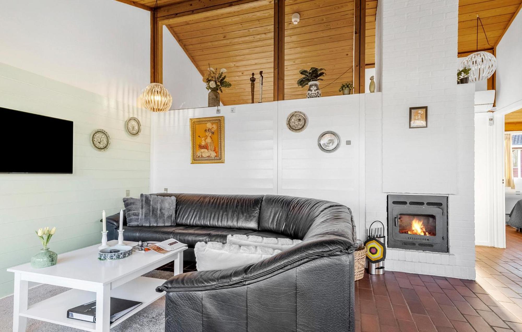 Gorgeous Home In Aabenraa With Wifi Экстерьер фото